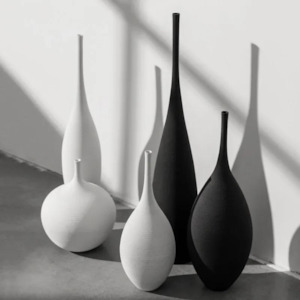 Minimalist Zenith Ceramic Vase – Handcrafted Elegance in Monochrome