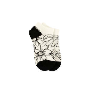 Etched Flower Socks by Stella + Gemma