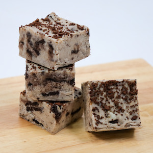 Granny Annies Cookies & Cream Fudge 100g