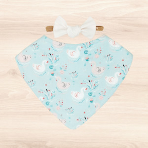 Gift Range Bib Bow: Swan Princess Dribble Bib & Pearl Little-Bow