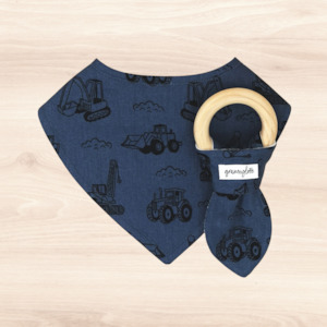 Gift Range Bib Teething Ring: Cranes & Diggers Dribble Bib & Cranes & Diggers Teething Ring