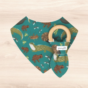 Tuatara & Friends Dribble Bib & Tuatara & Friends Teething Ring