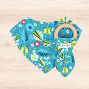 Gift Range Bib Teething Ring: Fantail Flora Dribble Bib & Fantail Flora Teething Ring