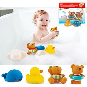 Hape |Teddy and Friends Bath Squirts