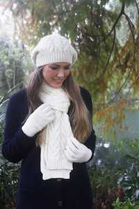 Yarn: Alpaca Cable Scarf