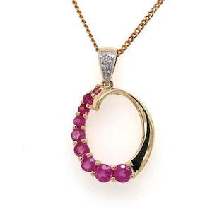 Jewellery: 9ct Gold Ruby & Diamond Pendant