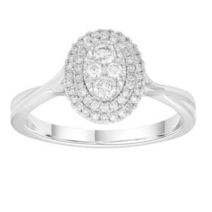 Jewellery: 9ct White Gold Oval Cluster Ring