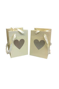 Craft material and supply: Glitter Heart Bag PK50 (unit 1)