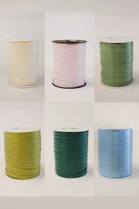 Craft material and supply: Italian Crimped Curling Ribbon (unit 1)