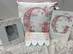 New Born Baby Girl Gift Set