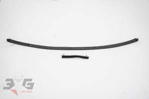 Nissan R33 Skyline Hood Bonnet to Radiator Core Rubber Seal Pair 93-98