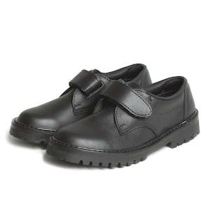 Footwear: McKinlays Rip Black