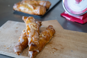 Bakery (with on-site baking): Almond Croissant