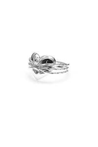 Clothing: Barbed Heart Ring