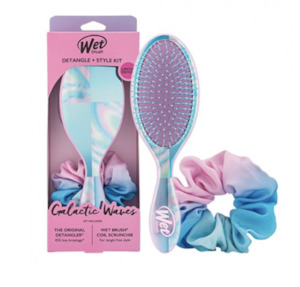 Hair care: Wet Brush Galactic Waves Detangling Kit