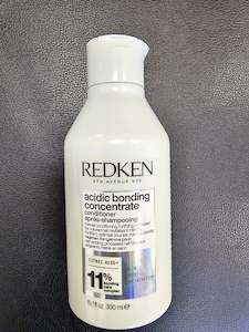 Redken Acidic Bonding Concentrate Conditioner