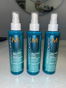 Moroccanoil Frizz Shield Spray