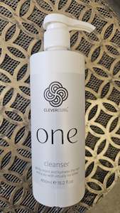 Frontpage: Clever Curl One Cleanser