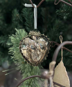 Ornate Glass Heart (Silver)