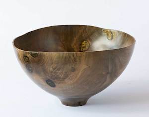 Products: Puriri Wooden Vessel No388 - Hand Crafted Wooden Bowls - Gavin Brunton - Kawau Island