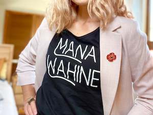 MANA WAHINE teeshirt