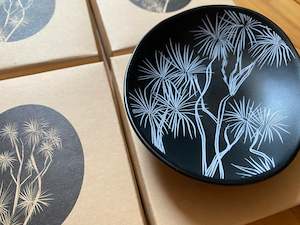 Gift: Ceramic Tī Kouka Dish - white on black