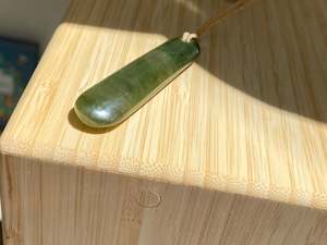 Medium Pounamu Roimata pendant