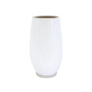 Composed Simplicity: Ensley Vase