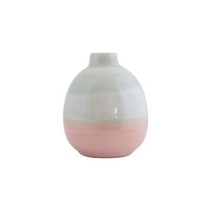 Composed Simplicity: Blossom Bulb Vase