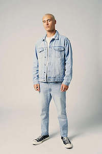 Essentials Mens: Abrand 95 Oversized Jacket Sessions Light Vintage Blue