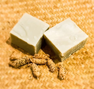 Detergent: Lavender-Anise Shampoo Bar