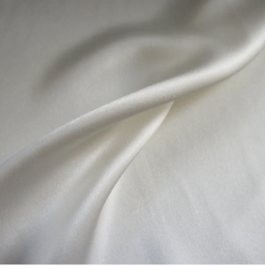 Textile wholesaling: LILY HEAVY SILK SATIN