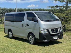 Car dealer - new and/or used: 2021 Nissan NV350 Caravan 6 Seats