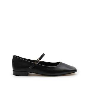 Madi Flat - Black