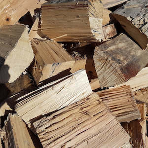 Firewood: Dry bagged Pine