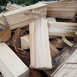 Firewood: Unseasoned Bluegum