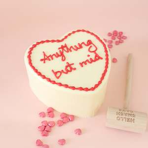 Conversation Heart Smash Cake (500g)