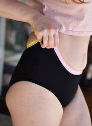 Lingerie: High Waist - Heavy flow