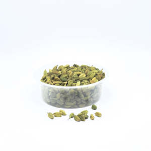 General store operation - mainly grocery: HESARI Green Cardamom Pods 100g