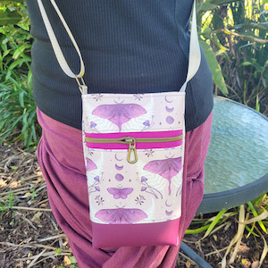 Products: Luna Moth Carefree Crossbody hewetson-ridge