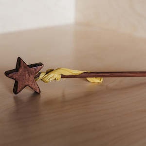 Star Wooden Wand - Dark Tone