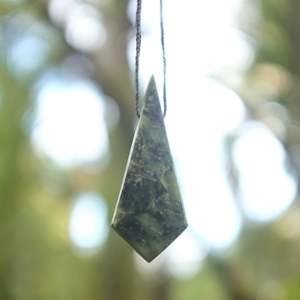 Pounamu - Tio pātainga