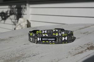 Pet: Cool grey butterfly detail hippy-hound