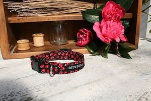 Black & red ladybirds collar hippy-hound