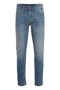 Clothing: Twister Jean Denim Light -SS