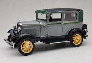 Hobby equipment and supply: Sunstar SS-6106 1/18 1931 Ford Model A Tudor