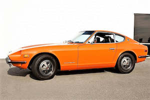 Hobby equipment and supply: Sunstar SS-3511 1/18 1972 Datsun 240Z