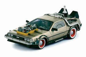 Hobby equipment and supply: Sunstar SS-2712 1/18 De Lorean LK Back to the Future Part 111