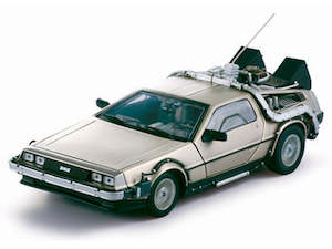 Hobby equipment and supply: Sunstar SS-2711 1/18 De Lorean LK Back to the Future Part 1