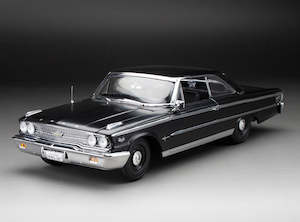 Sunstar SS-1475 1/18 1963 Ford Galaxie 500/XL Hardtop